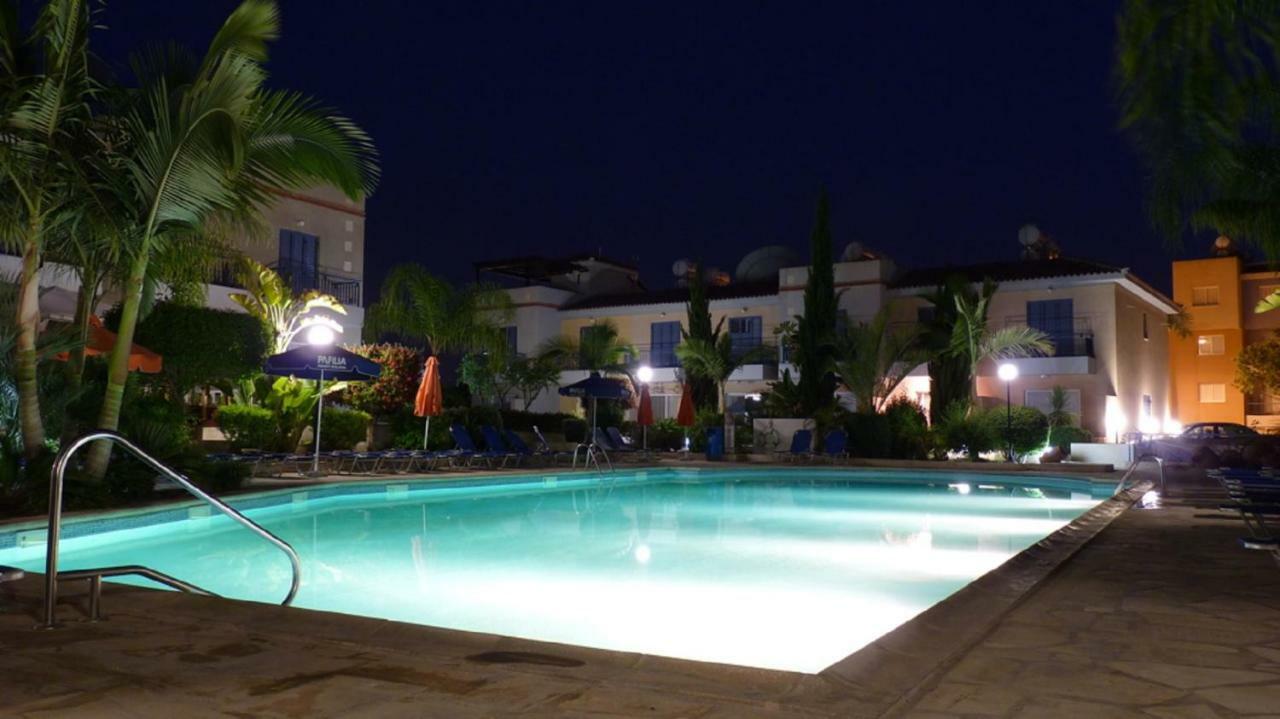 Willa Aurora Townhouse - Complimentary Paphos Airport Transport Zewnętrze zdjęcie